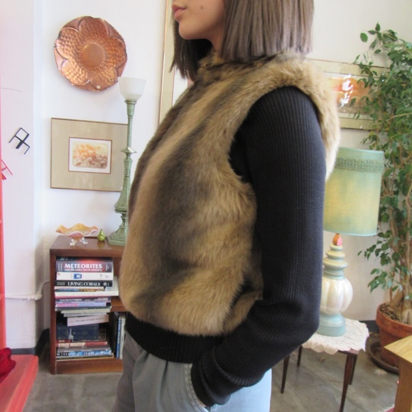 Women's Large Faux Mink Fur Vest by Lisa - Picture 4 of 8